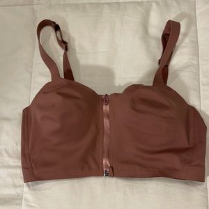Victoria Secret Knockout Front-Close Sport Bra, 36C